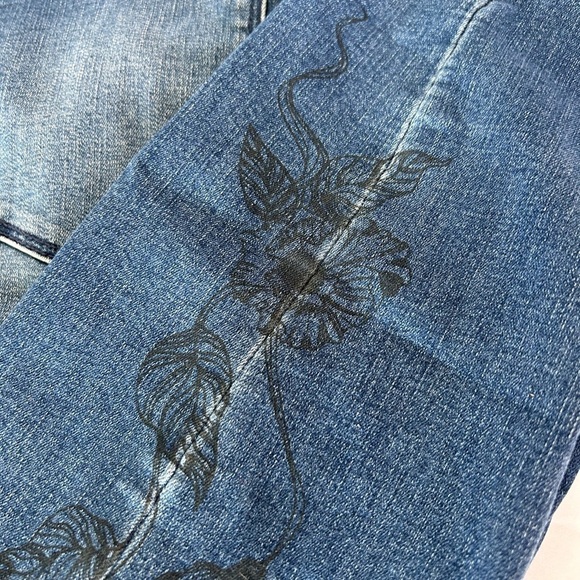 NWOT Simply Vera Vera Wang Embellished Skinny Mid Rise Jeans - Picture 8 of 12